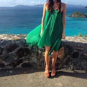 Green pleated asymmetric spaghetti strap dress S